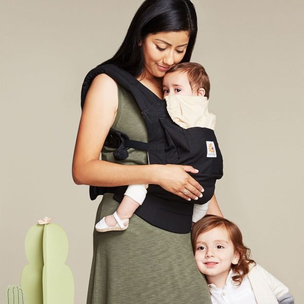 ergobaby black and camel carrier