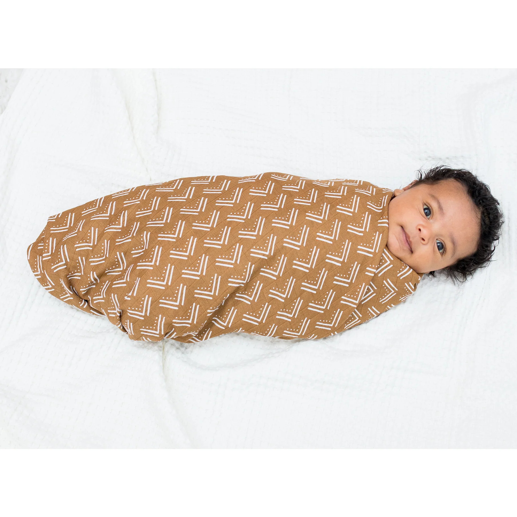 lulujo swaddle 2pk Mudcloth + Black Birds5