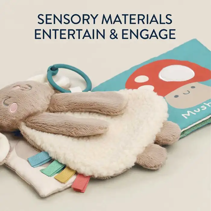 itzy ritzy Itzy Learn & Snuggle Gift Set4